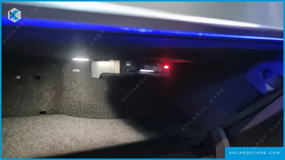 MERCEDES E-CLASS E200 AVANTGARDE