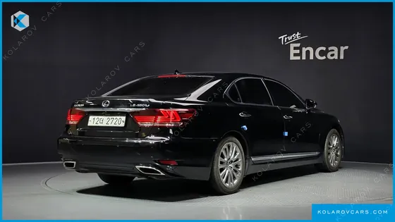 LEXUS LS 5-SEATS OTTOMAN