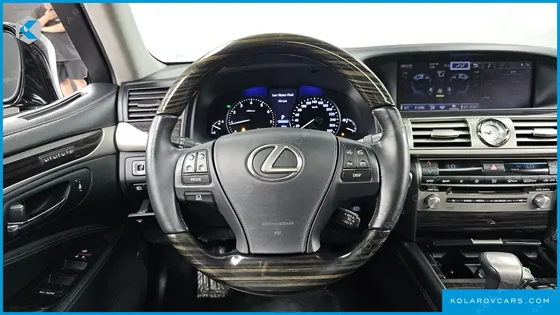 LEXUS LS 5-SEATS OTTOMAN