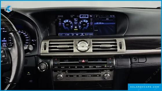 LEXUS LS 5-SEATS OTTOMAN