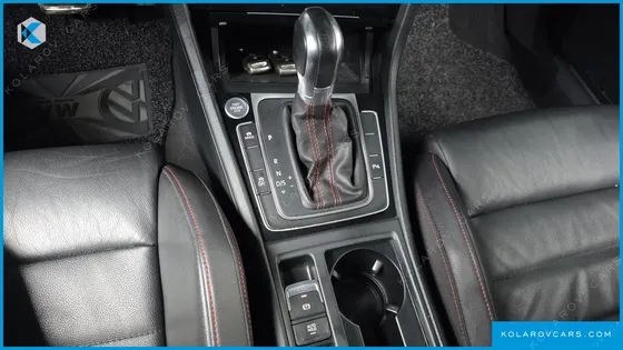 VOLKSWAGEN GOLF 2.0 GTI