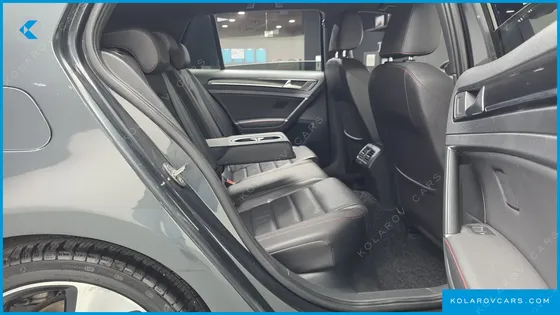VOLKSWAGEN GOLF 2.0 GTI