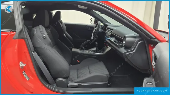 TOYOTA 86 2.4 STANDARD