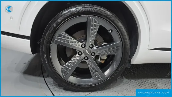 GENESIS GV70 2.5T GASOLINE 2WD