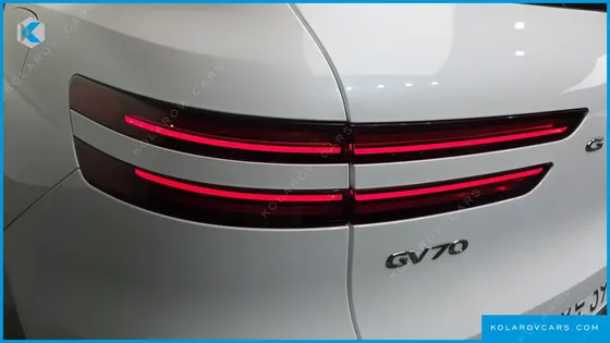 GENESIS GV70 2.5T GASOLINE 2WD