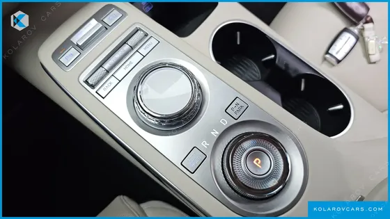 GENESIS GV70 2.5T GASOLINE 2WD