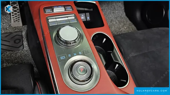 GENESIS GV70 2.5T GASOLINE 2WD