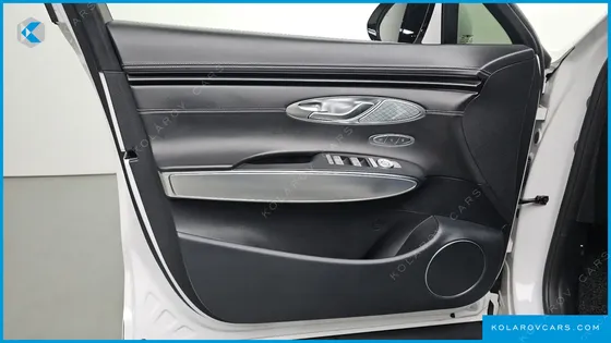 GENESIS GV70 2.5T GASOLINE 2WD