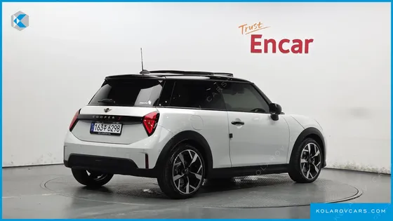 MINI COOPER FAVOURED