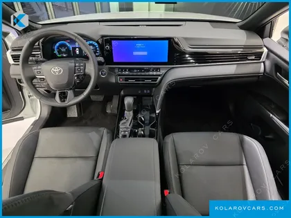 TOYOTA CAMRY 2.5 XLE HYBRID