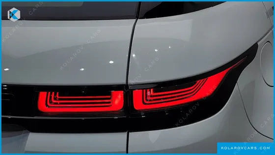 LAND ROVER RANGE ROVER EVOQUE D180 R-DYNAMIC SE