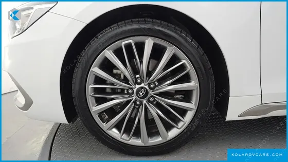 HYUNDAI GRANDEUR 3.0 EXCLUSIVE