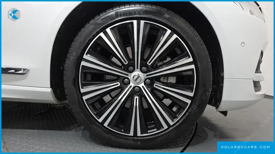 VOLVO S90 B5 ULTRA BRIGHT