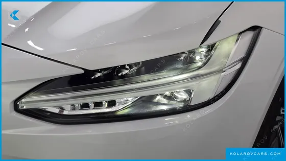 VOLVO S90 B5 ULTRA BRIGHT