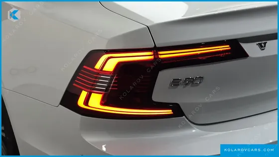 VOLVO S90 B5 ULTRA BRIGHT