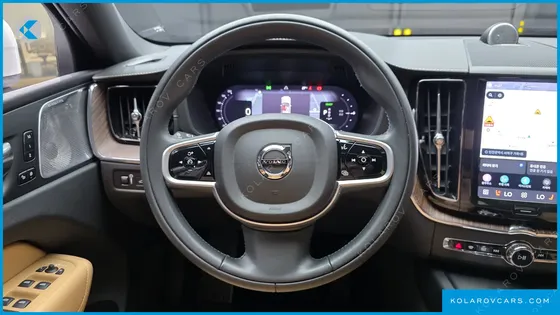 VOLVO XC60 T8 INSCRIPTION