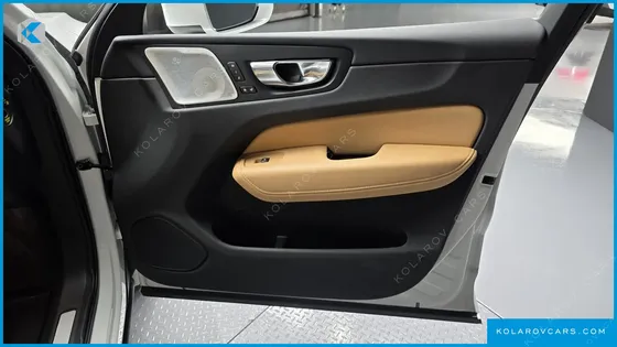 VOLVO XC60 T8 INSCRIPTION