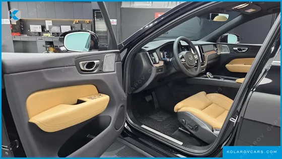 VOLVO XC60 B5 ULTIMATE BRIGHT