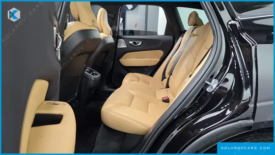 VOLVO XC60 B5 ULTIMATE BRIGHT