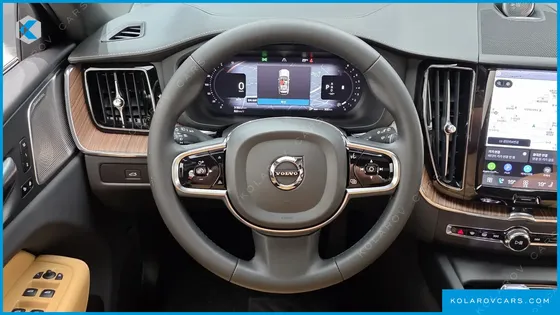 VOLVO XC60 B5 ULTIMATE BRIGHT