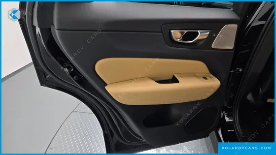 VOLVO XC60 B5 ULTIMATE BRIGHT