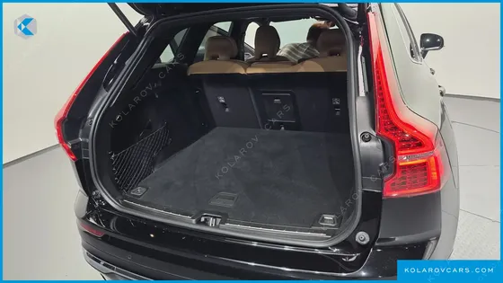 VOLVO XC60 B5 ULTIMATE BRIGHT