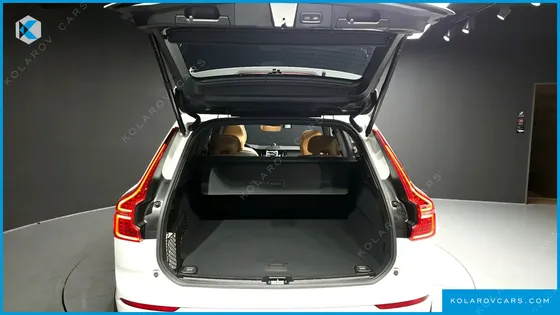 VOLVO XC60 B5 ULTRA BRIGHT