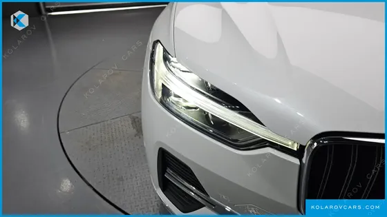 VOLVO XC60 B5 ULTRA BRIGHT