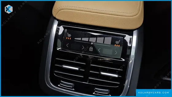 VOLVO XC60 B5 ULTRA BRIGHT