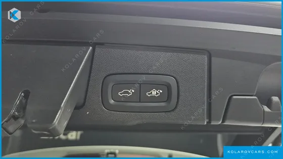 VOLVO XC60 B5 ULTRA BRIGHT