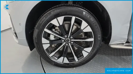 VOLVO XC60 B5 ULTRA DARK AIR SUS