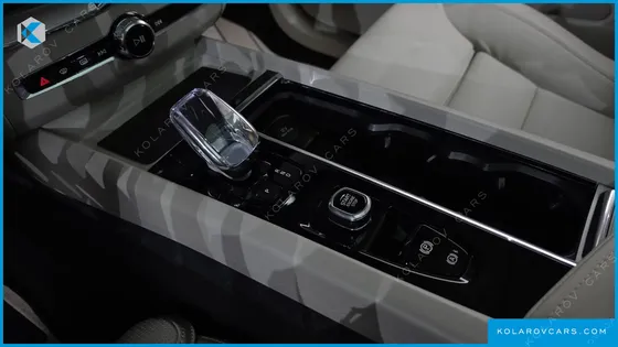 VOLVO XC60 B5 ULTRA DARK AIR SUS