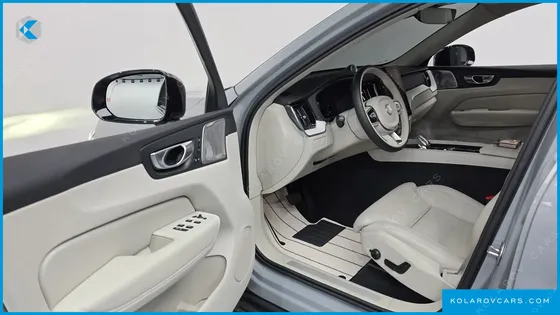 VOLVO XC60 B5 ULTRA DARK AIR SUS