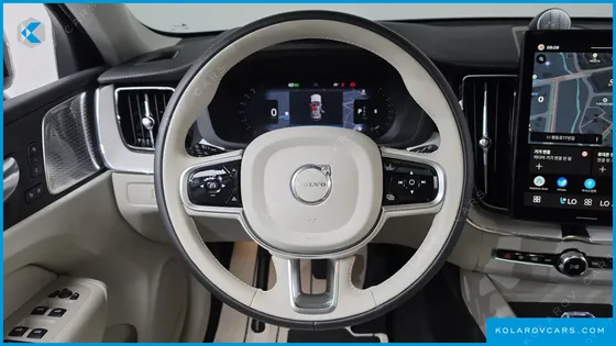 VOLVO XC60 B5 ULTRA DARK AIR SUS