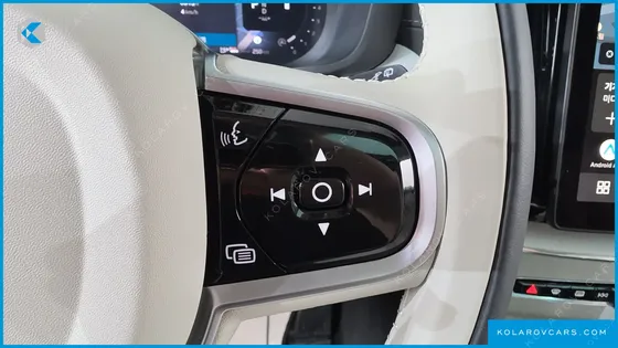 VOLVO XC60 B5 ULTRA DARK AIR SUS