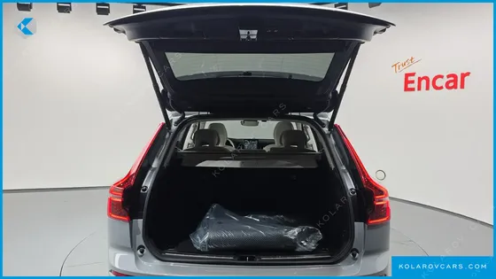 VOLVO XC60 B5 ULTRA DARK AIR SUS