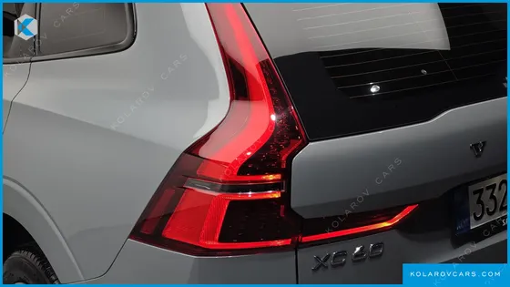 VOLVO XC60 B5 ULTRA DARK AIR SUS