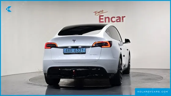 TESLA MODEL Y LONG RANGE AWD
