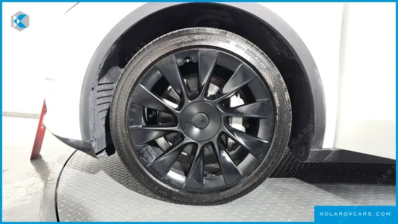 TESLA MODEL Y LONG RANGE AWD