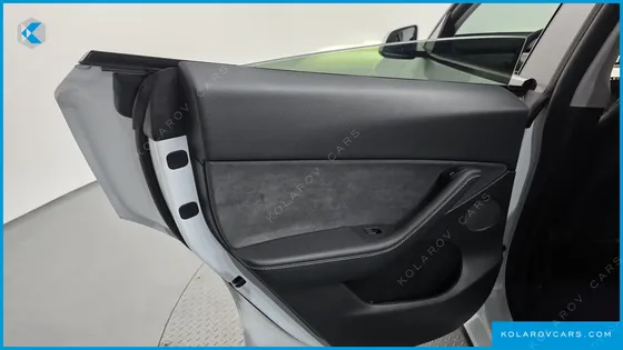 TESLA MODEL Y RWD