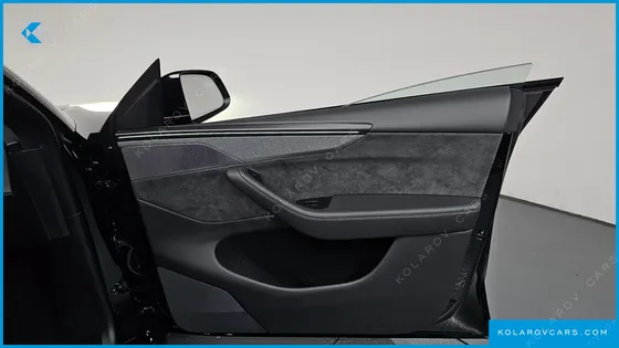 TESLA MODEL Y L LONG RANGE AWD