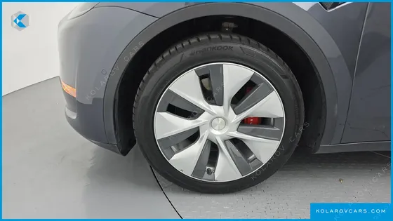 TESLA MODEL Y LONG RANGE AWD