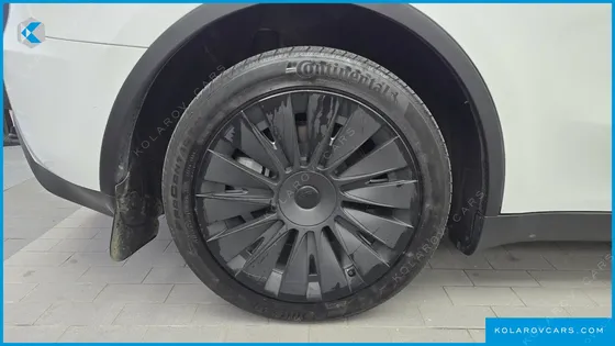 TESLA MODEL Y LONG RANGE AWD