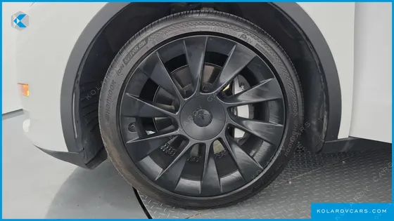 TESLA MODEL Y LONG RANGE AWD
