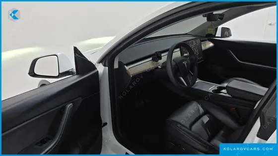 TESLA MODEL Y LONG RANGE AWD