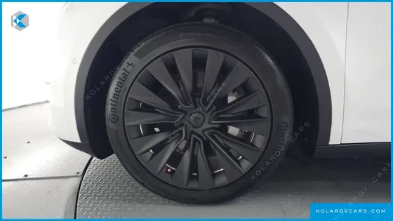 TESLA MODEL Y LONG RANGE AWD
