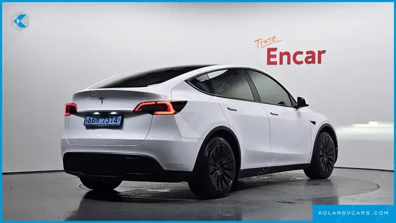 TESLA MODEL Y RWD