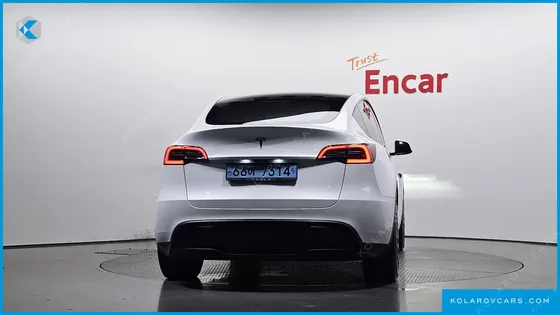 TESLA MODEL Y RWD