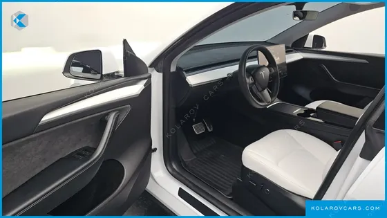 TESLA MODEL Y RWD