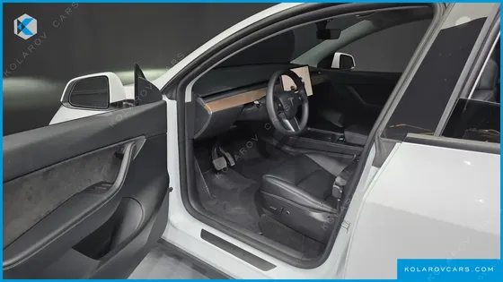 TESLA MODEL Y LONG RANGE AWD